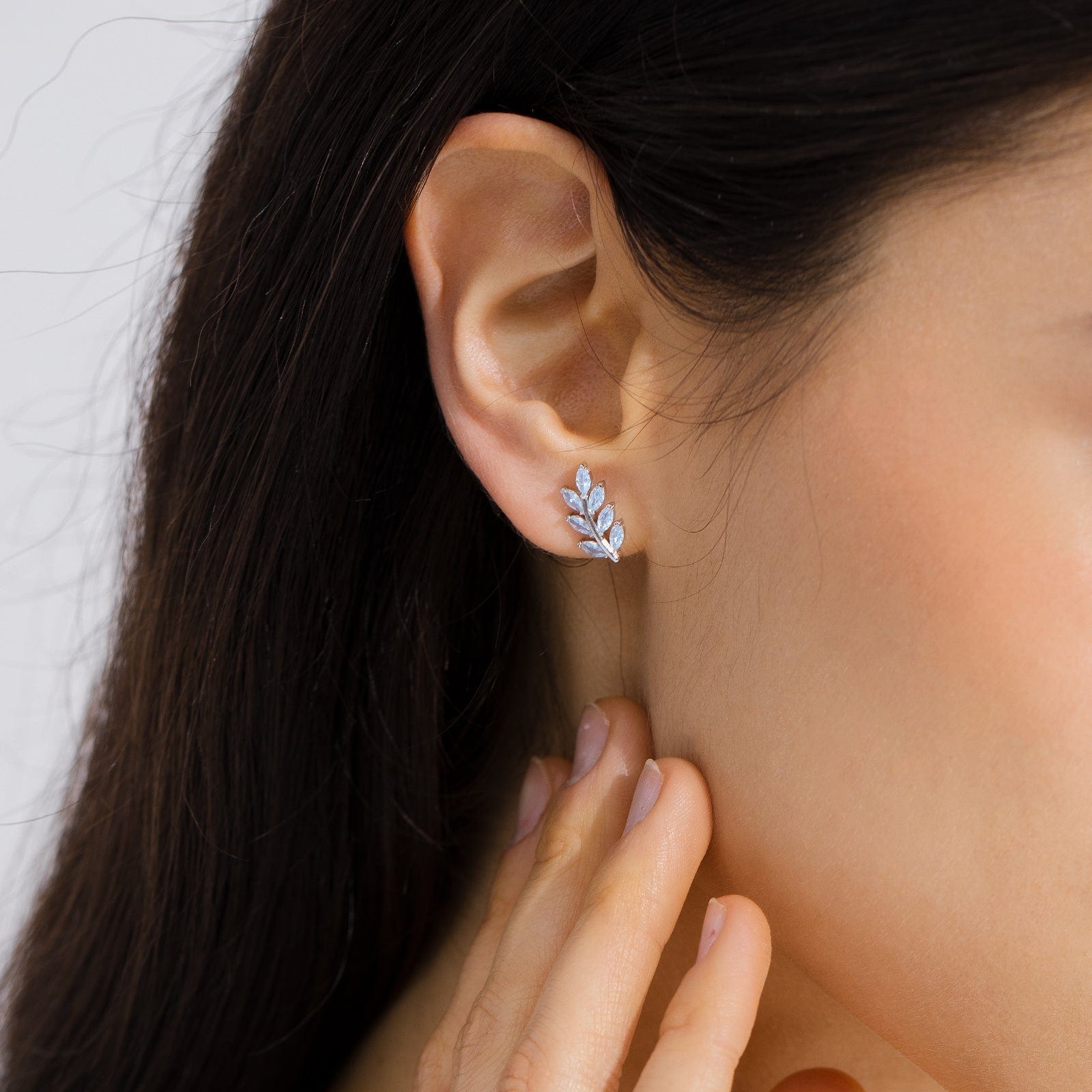 Wholesale Women Earrings S925 Silver Zircon Olive Leaf Stud Earrings