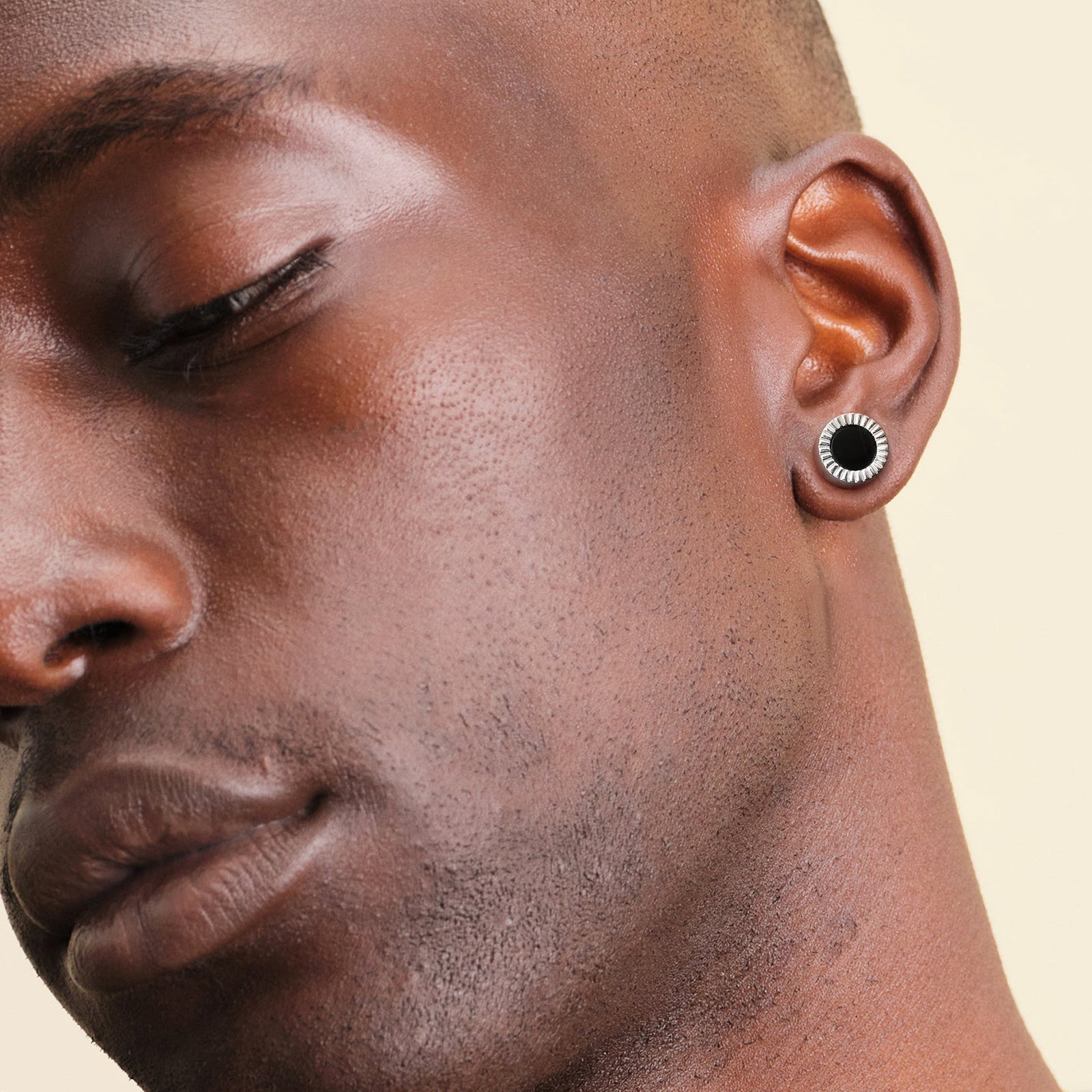 Wholesale Men's Earrings 8mm Black Agate Round Iced Stud Earrings for Men